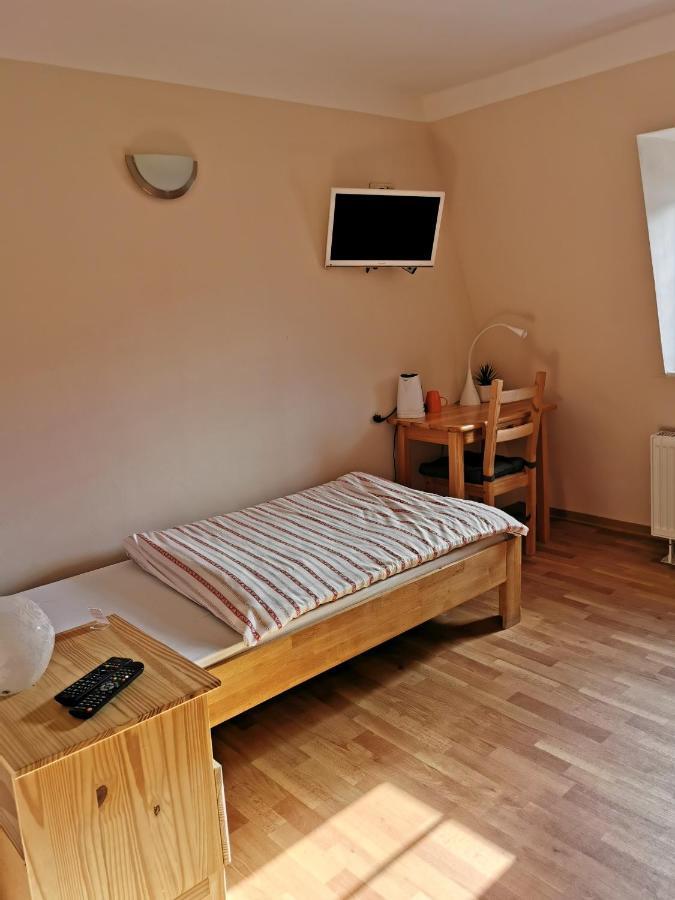 Pension Am Rheinsteig Hotell Leutesdorf Eksteriør bilde
